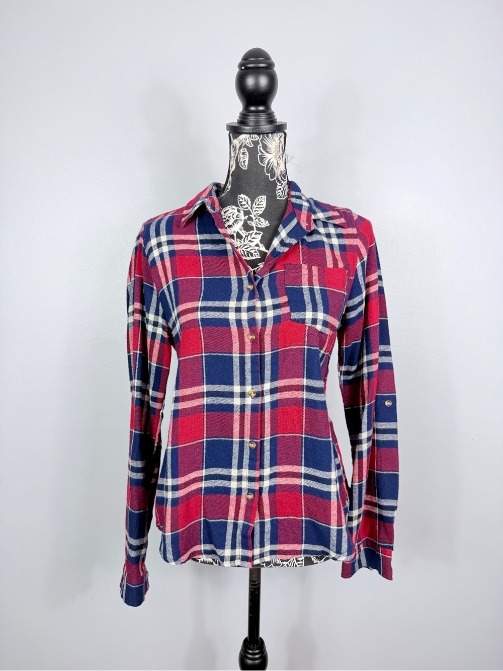 Love Notes red plaid high/low button down loose fit long sleeve top size small